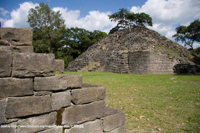 Lubaantun Belize Maya ruin